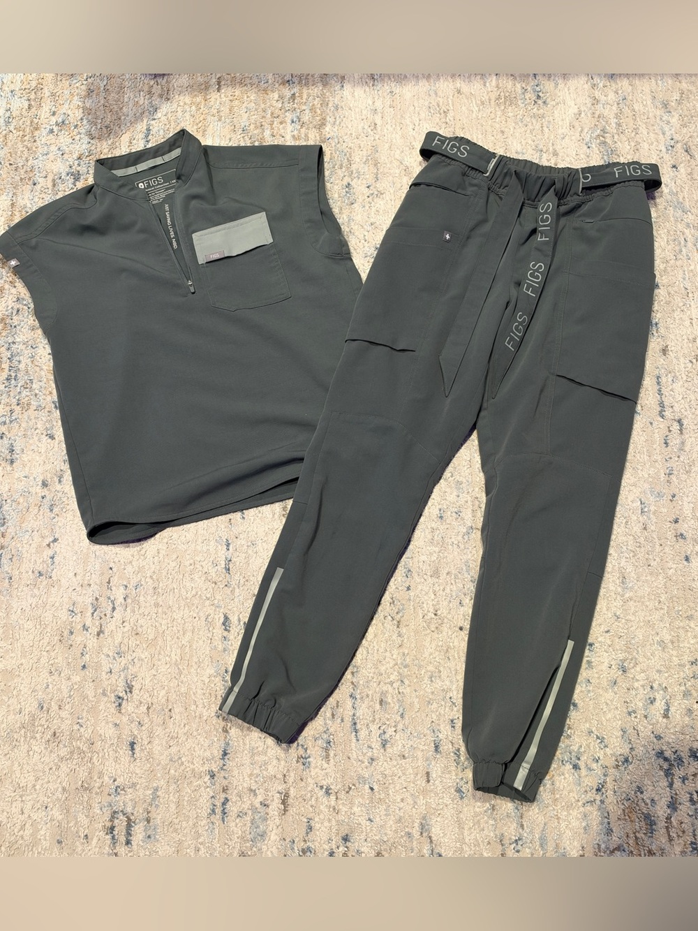 Figs Scrub Brand New set XXS